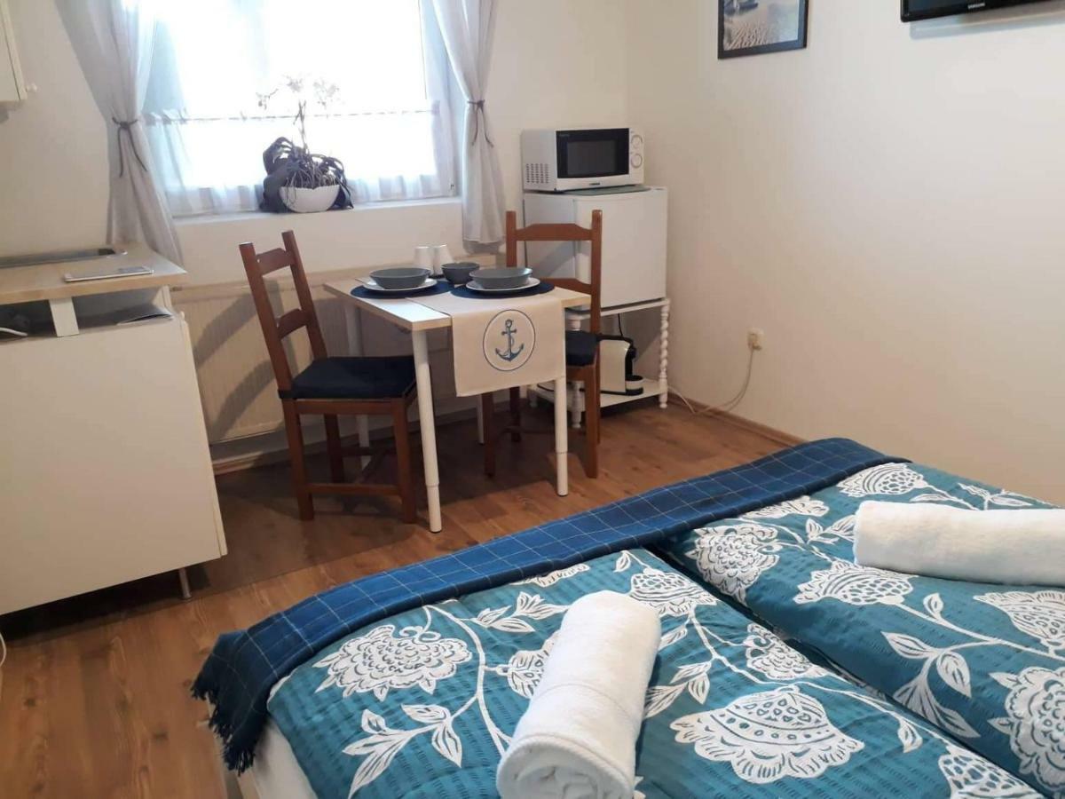 Clara Apartman Keszthely Exterior photo